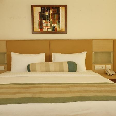 Mango Hotels, Samed Agra Агра Екстериор снимка