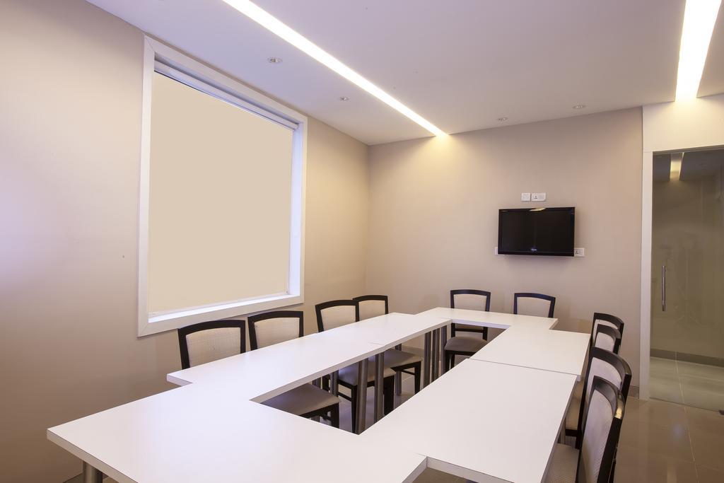 Mango Hotels, Samed Agra Агра Екстериор снимка