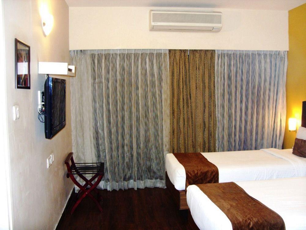Mango Hotels, Samed Agra Агра Екстериор снимка