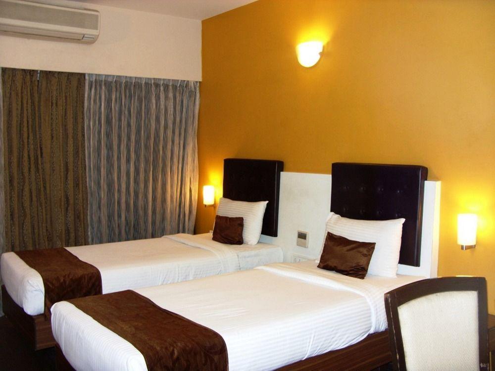 Mango Hotels, Samed Agra Агра Екстериор снимка