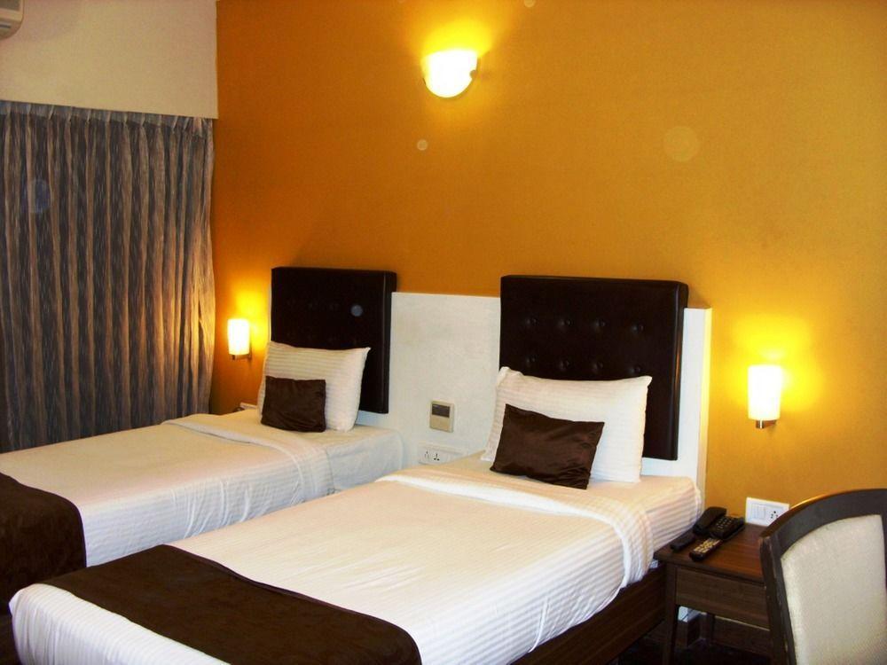 Mango Hotels, Samed Agra Агра Екстериор снимка