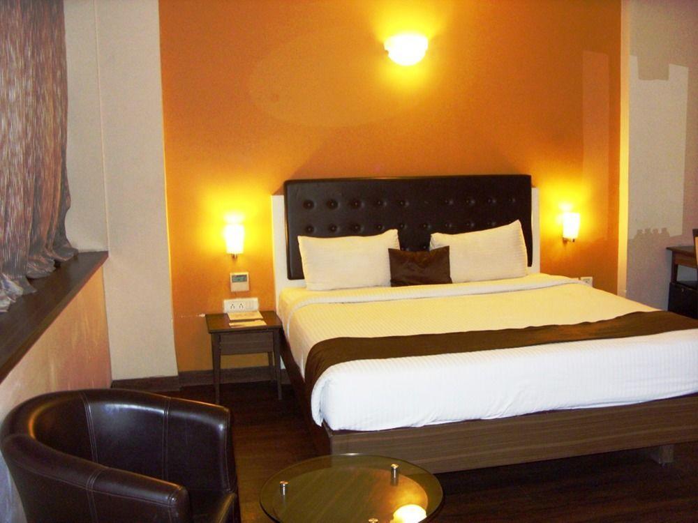 Mango Hotels, Samed Agra Агра Екстериор снимка