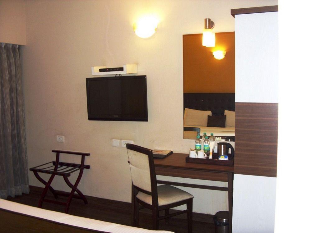 Mango Hotels, Samed Agra Агра Екстериор снимка