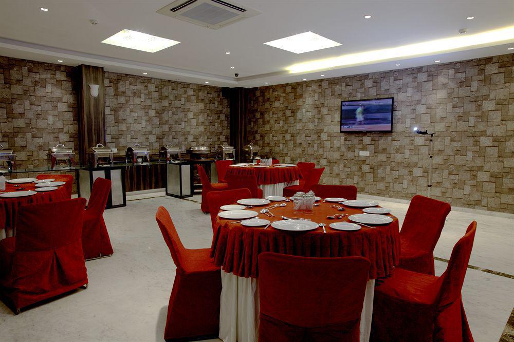 Mango Hotels, Samed Agra Агра Екстериор снимка